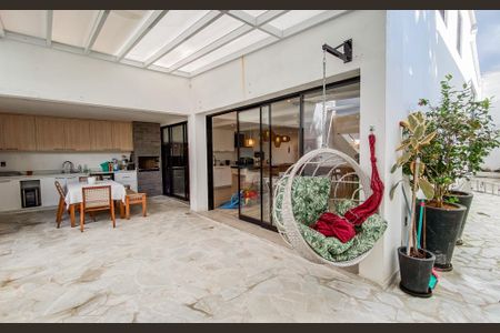 Casa à venda com 600m², 3 quartos e 8 vagasÁrea gourmet