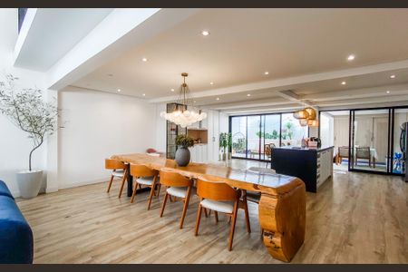 Sala  de casa à venda com 3 quartos, 600m² em Vila Buenos Aires, São Paulo