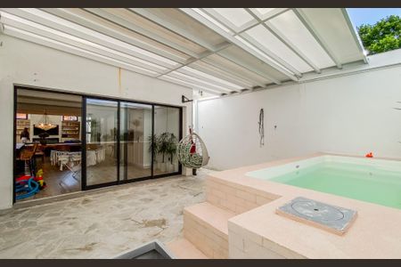 Casa à venda com 600m², 3 quartos e 8 vagasÁrea gourmet