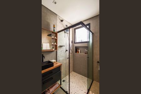 Casa à venda com 600m², 3 quartos e 8 vagasBanheiro 2