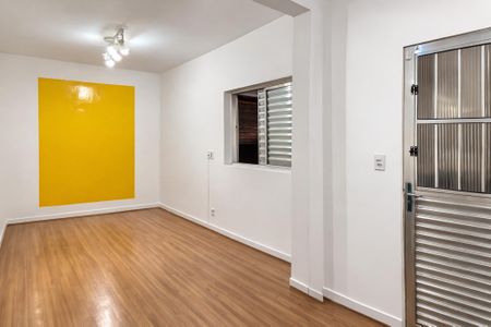 Casa à venda com 600m², 3 quartos e 8 vagasQuarto de Serviço