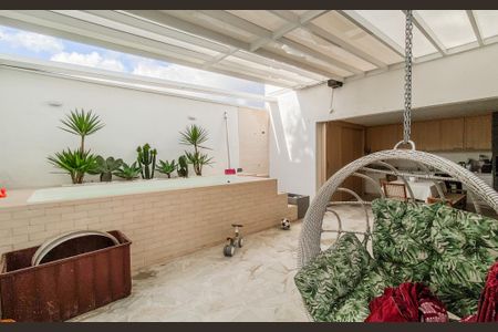 Casa à venda com 600m², 3 quartos e 8 vagasÁrea gourmet