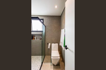 Casa à venda com 600m², 3 quartos e 8 vagasBanheiroo da suíte 2