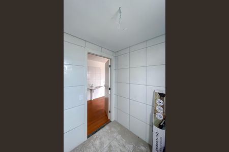 Apartamento para alugar com 2m², 1 quarto e sem vagaBanheiro