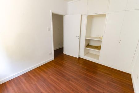 Casa para alugar com 430m², 4 quartos e 4 vagas Casa para alugar com 430m², 4 quartos e 4 vagasQuarto 1