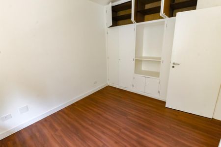 Casa para alugar com 430m², 4 quartos e 4 vagas Casa para alugar com 430m², 4 quartos e 4 vagasQuarto 2