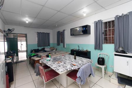 Casa à venda com 100m², 2 quartos e 1 vaga Casa à venda com 100m², 2 quartos e 1 vagaSala/Quarto