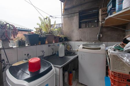 Casa à venda com 100m², 2 quartos e 1 vagaÁrea de Serviço