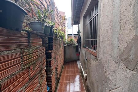 Casa à venda com 100m², 2 quartos e 1 vaga Casa à venda com 100m², 2 quartos e 1 vagaCorredor externo