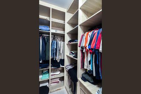 Apartamento à venda com 134m², 3 quartos e 2 vagasCloset da suíte