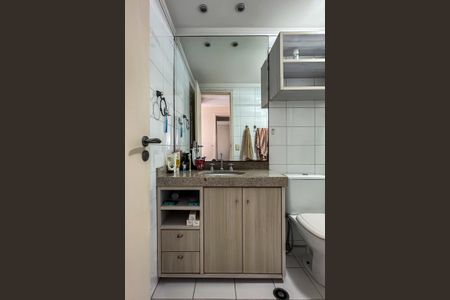 Apartamento à venda com 134m², 3 quartos e 2 vagasBanheiro da Suíte