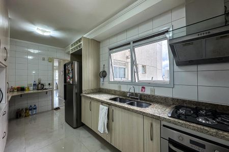 Apartamento à venda com 134m², 3 quartos e 2 vagasCozinha