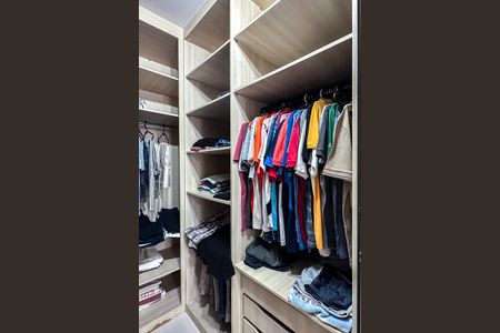 Apartamento à venda com 134m², 3 quartos e 2 vagasCloset da suíte