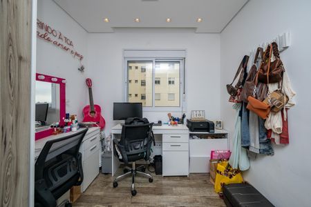 Apartamento para alugar com 83m², 2 quartos e 2 vagasQuarto