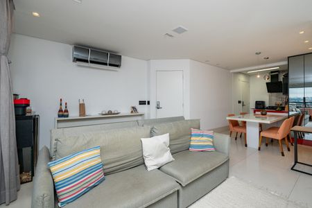 Sala de apartamento para alugar com 2 quartos, 83m² em Vila Alexandria, São Paulo