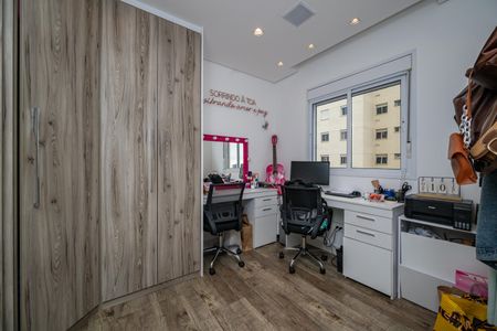Apartamento para alugar com 83m², 2 quartos e 2 vagasQuarto