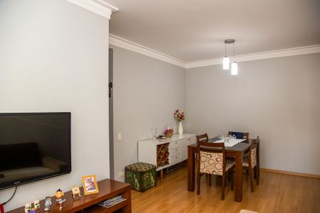 Apartamento à venda com 60m², 2 quartos e 1 vaga Apartamento à venda com 60m², 2 quartos e 1 vagaSala