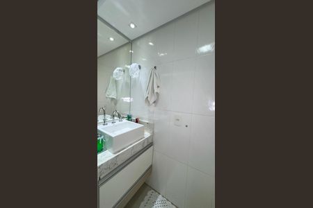 Apartamento à venda com 60m², 2 quartos e 1 vaga Apartamento à venda com 60m², 2 quartos e 1 vagaBanheiro social