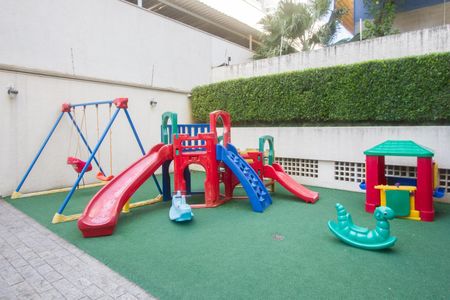 Apartamento à venda com 60m², 2 quartos e 1 vaga Apartamento à venda com 60m², 2 quartos e 1 vagaPlayground