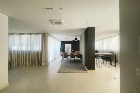 Studio para alugar com 25m², 1 quarto e sem vaga Studio para alugar com 25m², 1 quarto e sem vagaÁrea comum - Salão de festas