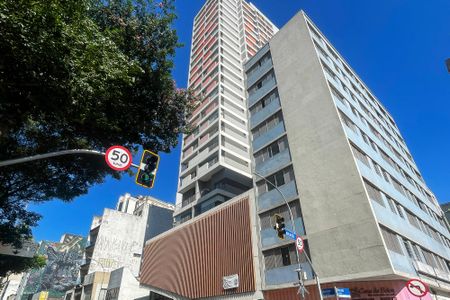 Studio para alugar com 25m², 1 quarto e sem vaga Studio para alugar com 25m², 1 quarto e sem vagaFachada