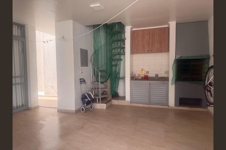 Casa de condomínio à venda com 234m², 3 quartos e 1 vagaÁrea externa