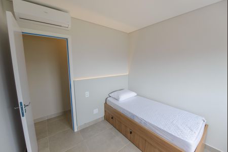 Apartamento para alugar com 72m², 2 quartos e 2 vagasQuarto