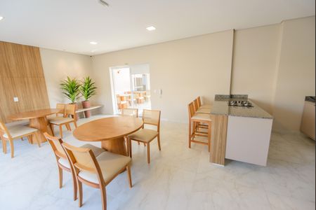 Apartamento para alugar com 72m², 2 quartos e 2 vagasÁrea comum - Salão de festas