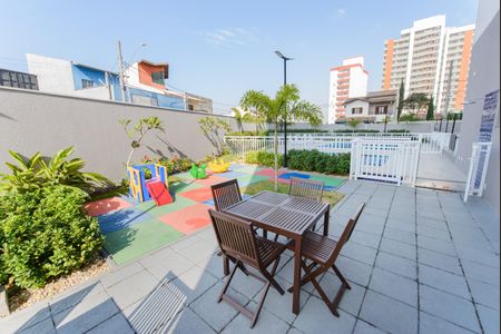 Apartamento para alugar com 72m², 2 quartos e 2 vagasÁrea comum - Playground
