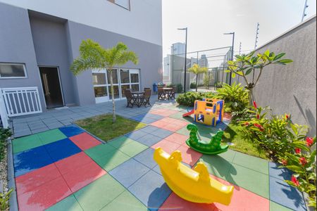 Apartamento para alugar com 72m², 2 quartos e 2 vagasÁrea comum - Playground