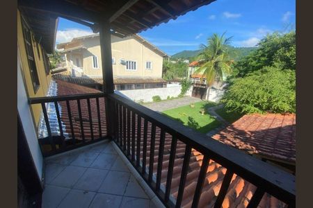 Casa à venda com 3 quartos, 195m² em Engenho do Mato, Niterói