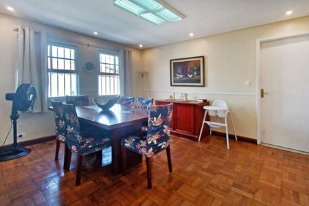 Casa à venda com 3 quartos, 130m² em Bosque da Saúde, São Paulo