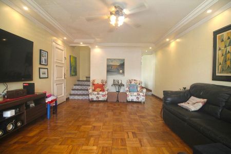 Casa à venda com 3 quartos, 130m² em Bosque da Saúde, São Paulo