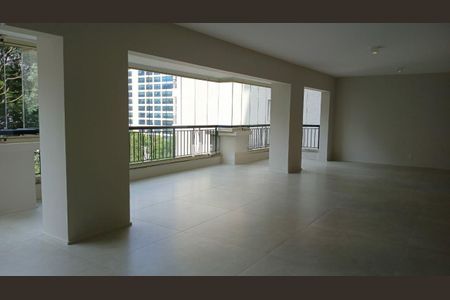 Apartamento à venda com 3 quartos, 230m² em Vila Uberabinha, São Paulo