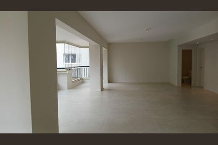 Apartamento à venda com 3 quartos, 230m² em Vila Uberabinha, São Paulo