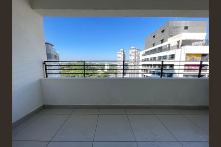 Apartamento para alugar com 33m², 1 quarto e 1 vaga Apartamento para alugar com 33m², 1 quarto e 1 vagaVaranda