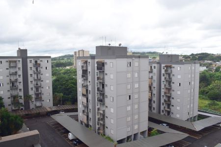 Apartamento para alugar com 70m², 2 quartos e 1 vagaVista da Sacada