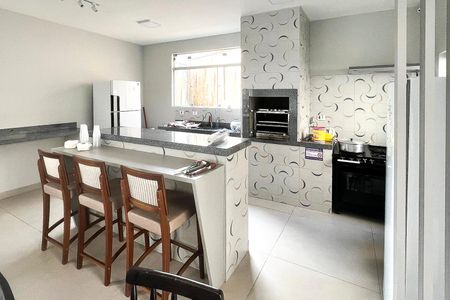 Apartamento à venda com 64m², 3 quartos e 1 vaga Apartamento à venda com 64m², 3 quartos e 1 vagaSalão de festas