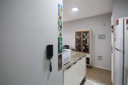 Apartamento à venda com 49m², 2 quartos e 1 vaga Apartamento à venda com 49m², 2 quartos e 1 vagaCozinha e Área de Serviço