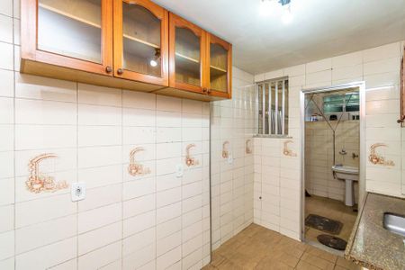 Apartamento para alugar com 65m², 2 quartos e sem vagaCozinha