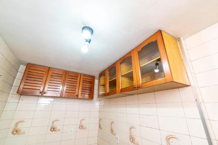 Apartamento para alugar com 65m², 2 quartos e sem vagaCozinha - Armários