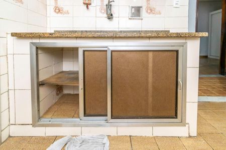 Apartamento para alugar com 65m², 2 quartos e sem vagaCozinha - Armários