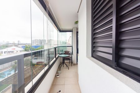 Varanda  de apartamento à venda com 2 quartos, 63m² em Centro, Osasco