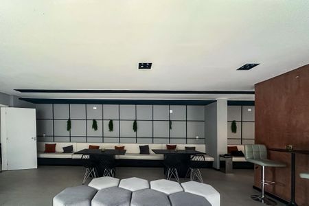 Apartamento à venda com 38m², 2 quartos e sem vagaÁrea comum - Salão de festas