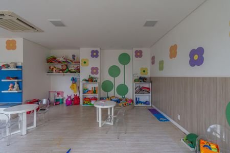 Apartamento para alugar com 71m², 2 quartos e 1 vaga Apartamento para alugar com 71m², 2 quartos e 1 vagaÁrea comum - Brinquedoteca