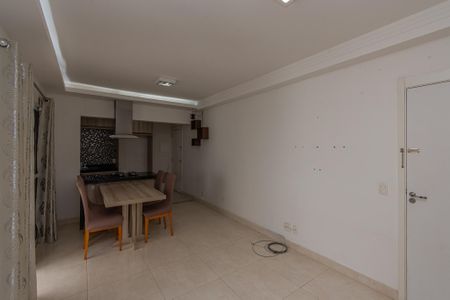 Apartamento para alugar com 71m², 2 quartos e 1 vaga Apartamento para alugar com 71m², 2 quartos e 1 vagaSala de Estar/Jantar