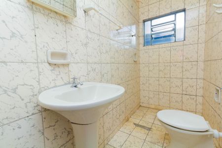 Casa para alugar com 59m², 2 quartos e 1 vagaBanheiro