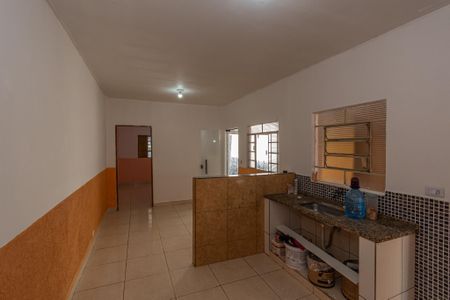 Casa para alugar com 45m², 2 quartos e 2 vagasCozinha 