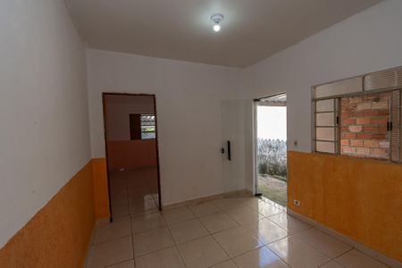 Casa para alugar com 45m², 2 quartos e 2 vagasSala 