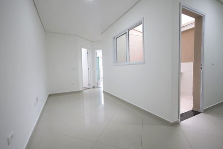 Sala de apartamento para alugar com 2 quartos, 40m² em Vila Scarpelli, Santo André